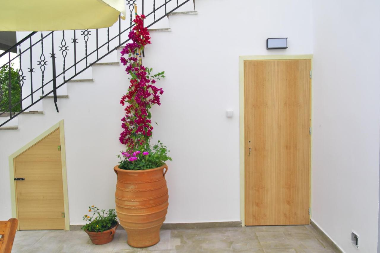 Giovana'S Pool House Aegina Luaran gambar